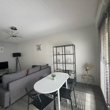 City & Cosy, Lyon Charcot- Wifi - Lave Linge - Balcon - Parking Exteriér fotografie