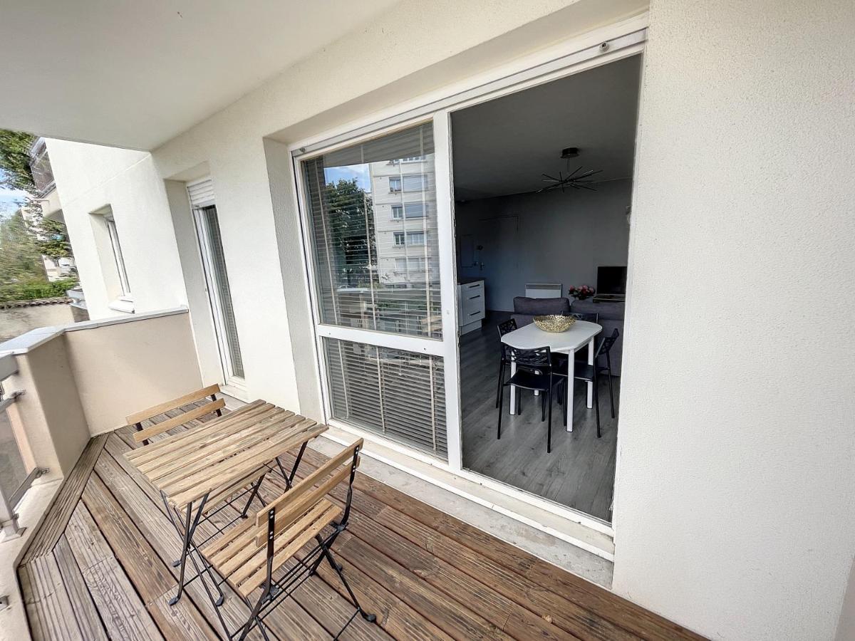 City & Cosy, Lyon Charcot- Wifi - Lave Linge - Balcon - Parking Exteriér fotografie