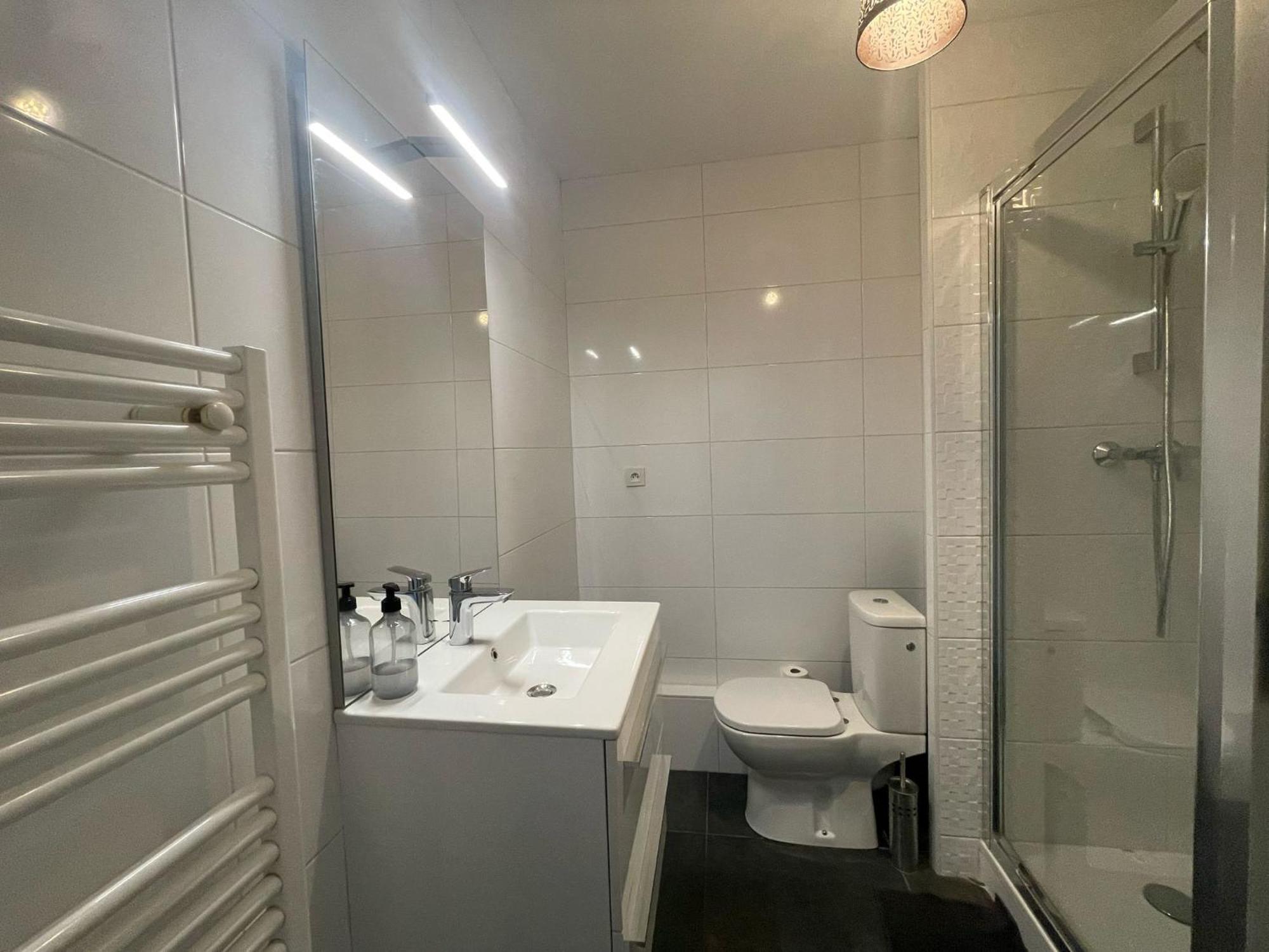 City & Cosy, Lyon Charcot- Wifi - Lave Linge - Balcon - Parking Exteriér fotografie