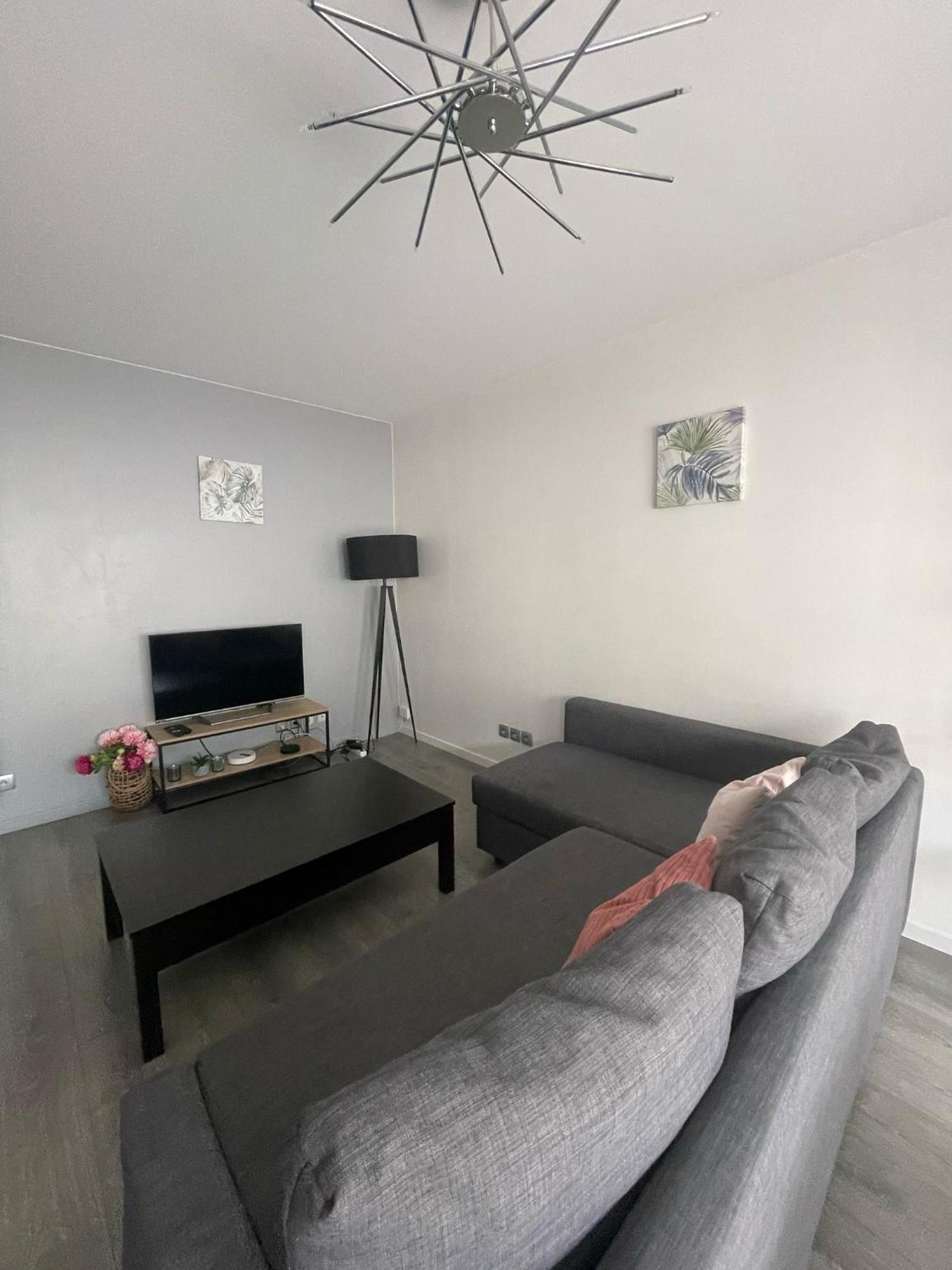 City & Cosy, Lyon Charcot- Wifi - Lave Linge - Balcon - Parking Exteriér fotografie